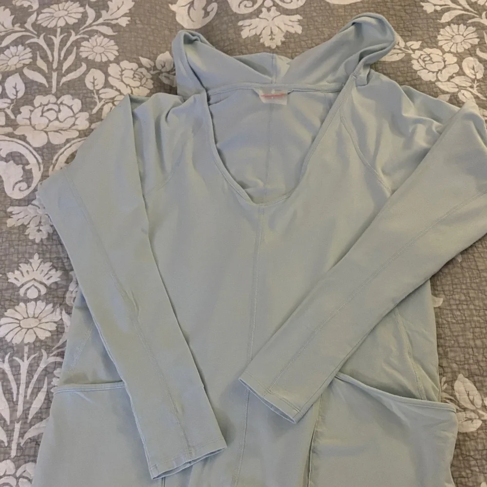 Free People Movement Onesie ~ Artic Snow ~ Size Small - Picture 6 of 13